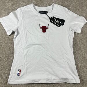 PRO STANDARD Womens White Chicago Bulls NBA Embroidered Logo T Shirt Size M‎